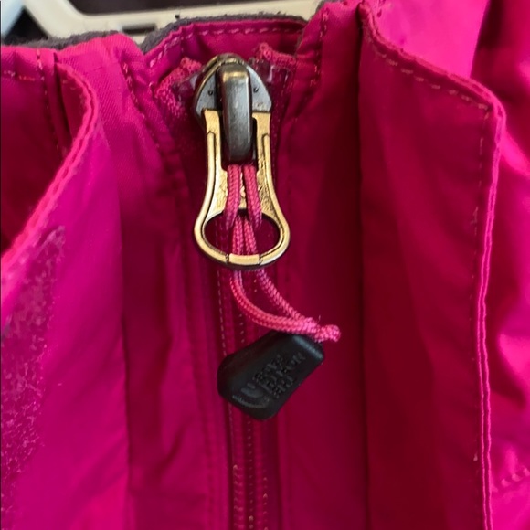 The North Face Resolve Shell Jacket - Picture 9 of 12